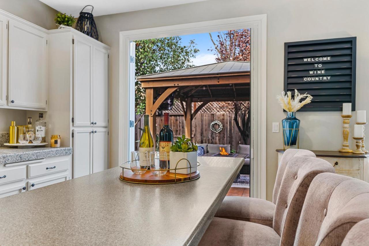 Brand New Listing - Windsor “Winetopia” Getaway Exterior foto