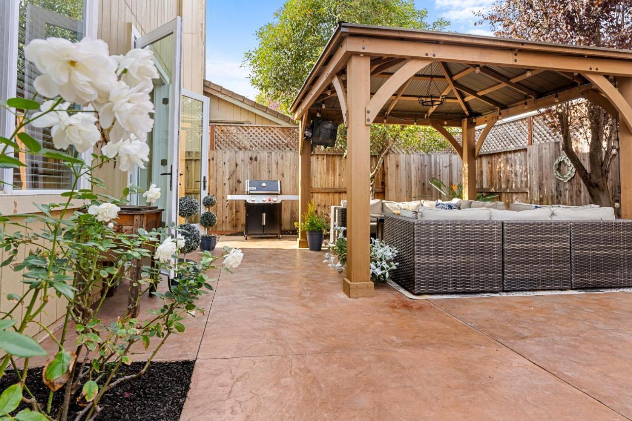 Brand New Listing - Windsor “Winetopia” Getaway Exterior foto